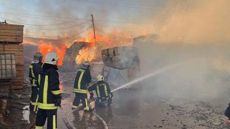 İnşaat materialları bazarında yanğınla bağlı cinayət işi başlanıb - BİRGƏ MƏLUMAT