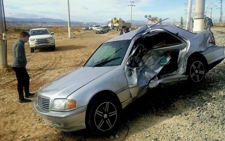 Qatar yoluna çıxan “Mercedes” bu hala düşdü - Foto