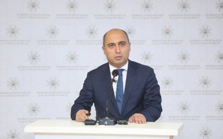 Emin Əmrullayev: "Peşə hazırlığına yönələnlərin iki dəfə artması iqtisadiyyata təsirlərini göstərəcək"