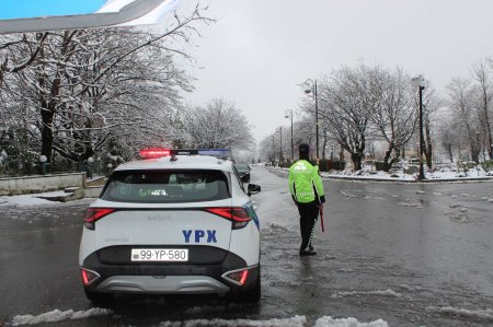 Polis gücləndirilmiş rejimdə işləyir - Fotolar