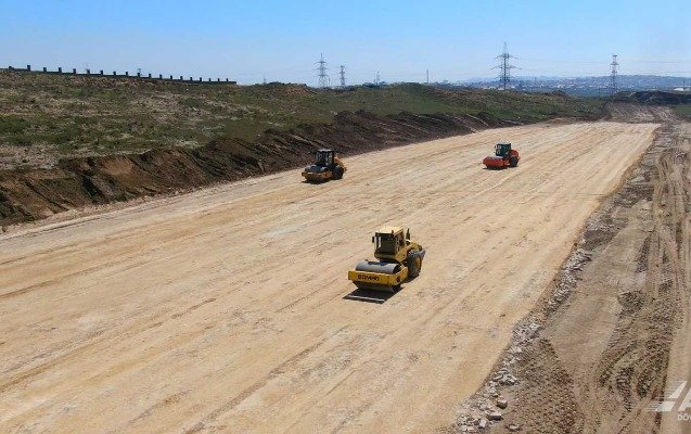 Bakıda tıxacı azaldacaq yolun tikintisinə başlanıldı - Fotolar