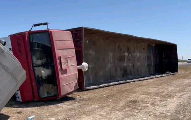 Kürdəmirdə “KamAZ” aşdı - Sürücü öldü